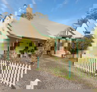Country Pleasures Bed and Breakfast - Geraldton Accommodation