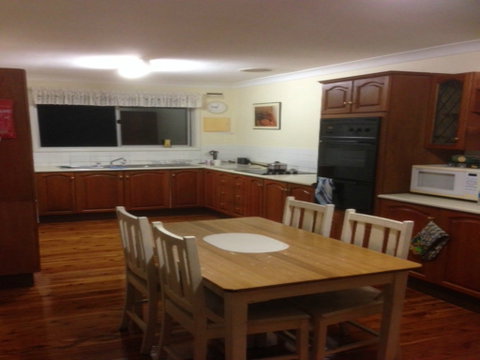 Horseshoe House - Geraldton Accommodation 1