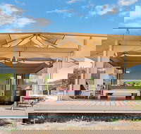 Pebble Point - Geraldton Accommodation