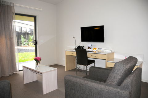 Quality Suites Seasons 5 Resort - Geraldton Accommodation 1