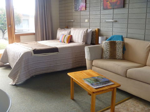 Scamander On The Beach - Geraldton Accommodation 2