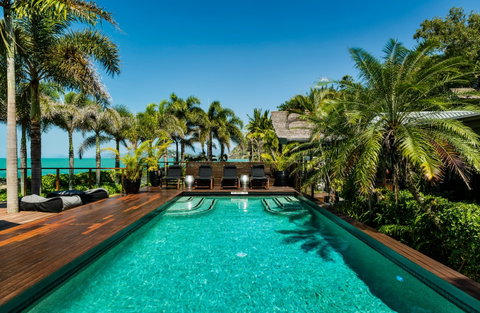 Trinity Beach Palace - Geraldton Accommodation 2