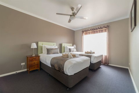 Tokemata Retreat - Geraldton Accommodation 1