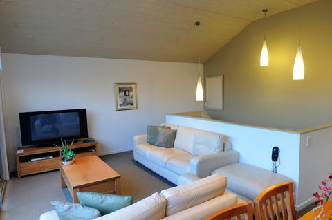 The Victoria Port Fairy - Geraldton Accommodation 4