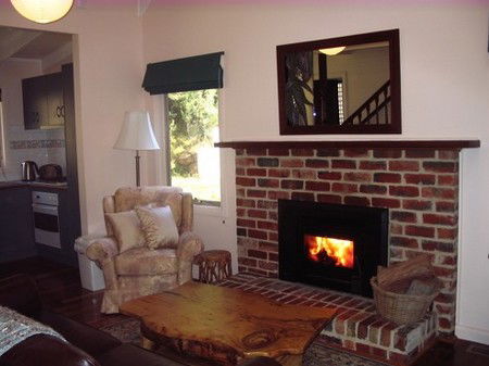 Tranquillity Cottage - Geraldton Accommodation 2