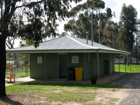 Murtoa Caravan Park - Geraldton Accommodation 2