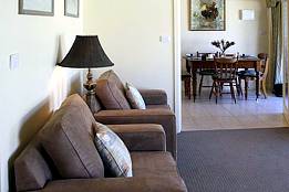 Courtside Cottage Bed And Breakfast - Geraldton Accommodation 2