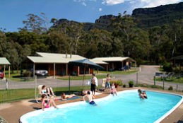 Halls Gap Log Cabins - Geraldton Accommodation 4