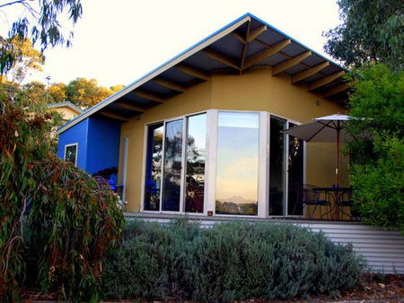 South Beach Haven - Geraldton Accommodation 0