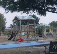 Alvina Holiday Cottages - Geraldton Accommodation