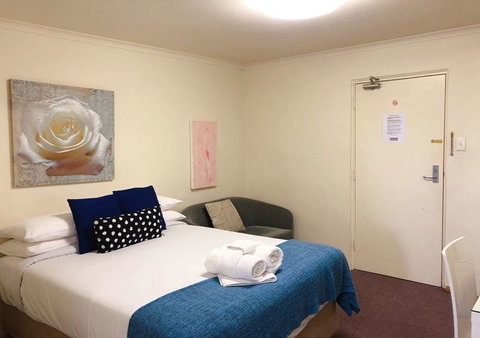 Canberra Short Term & Holiday Accommodation - Geraldton Accommodation 2