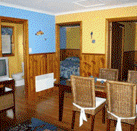 Bicheno's Gallery and Apartments - Geraldton Accommodation