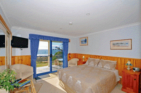 Bichenos Ocean View Retreat - Geraldton Accommodation 1