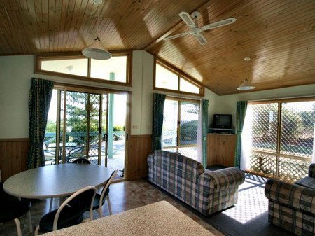 Forster Beach Holiday Park - Geraldton Accommodation 4