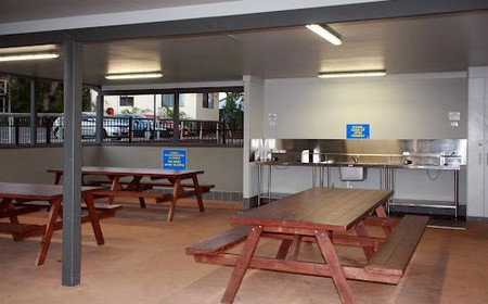 Soldiers Point Holiday Park - Geraldton Accommodation 1