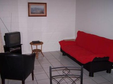 Whitsunday Waterfront Apartments - Geraldton Accommodation 2