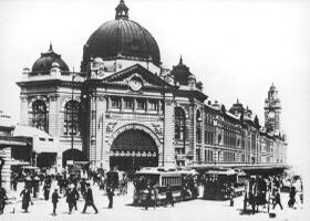 Melbourne City Heritage Walking Tours - Geraldton Accommodation 1