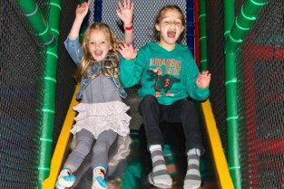 The Zone Family Entertainment Complex - Geraldton Accommodation 2