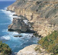 Island Rock and Natural Bridge - Geraldton Accommodation