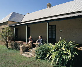 Cliff Grange - Geraldton Accommodation 0