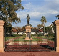Dalby War Memorial and Gates - Geraldton Accommodation