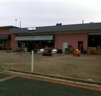 Ross Relics Yass - Geraldton Accommodation