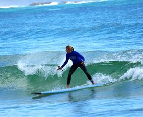 East Coast Adventure Bus - Geraldton Accommodation 3