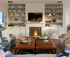 East Coast Lounge - Geraldton Accommodation 1