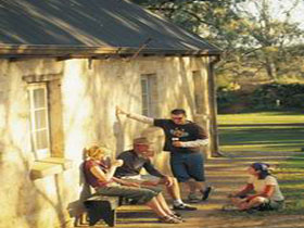 Overland Corner Hotel - Geraldton Accommodation 0