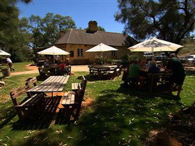 Overland Corner Hotel - Geraldton Accommodation 3