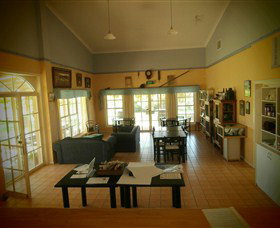 Red Earth Estate Vineyard - Geraldton Accommodation 4