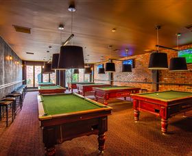 Civic Pub - Geraldton Accommodation 0