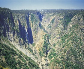 Wollomombi Falls - Geraldton Accommodation 1
