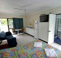 Tropical Palms Inn - Geraldton Accommodation
