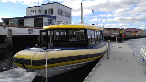 Fresh From The Ocean: Tasmanian Seafood Gourmet Full-Day Cruise Including Lunch - Geraldton Accommodation 2