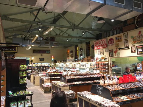 Adelaide Hills And Hahndorf Tour From Adelaide With Wine And Cheese Tasting - Geraldton Accommodation 3