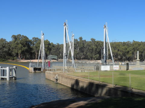Lock 10 And Weir - Geraldton Accommodation 0