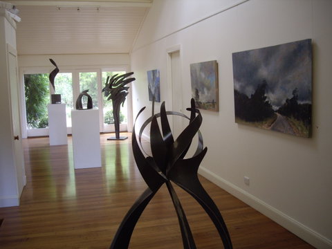 Ivy Hill Gallery - Geraldton Accommodation 0
