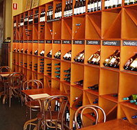 Lina's Bistro A Vin - Geraldton Accommodation