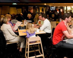 Brackenridge Tavern - Geraldton Accommodation 2
