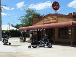 Albion Hotel Swifts Creek - Geraldton Accommodation 0
