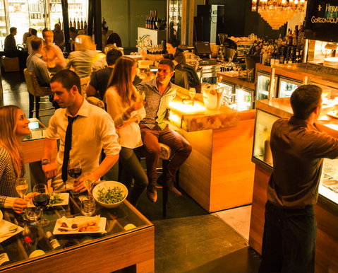 Cru Bar - Geraldton Accommodation 1