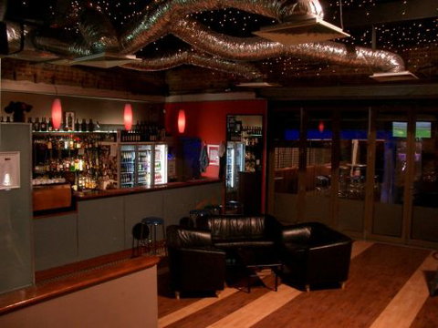 Bazoo Bar & Lounge - Geraldton Accommodation 1