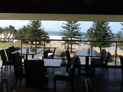 Fat Fish Beachfront Bistro - Geraldton Accommodation 0