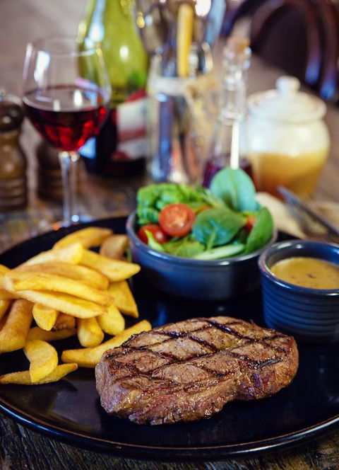 Broadway Crown - Geraldton Accommodation 1