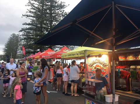 Twilight Markets Caloundra - Geraldton Accommodation 2