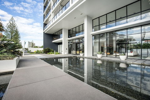 Ultra Broadbeach - Geraldton Accommodation 0