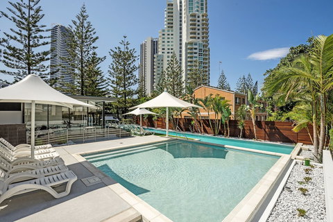 Ultra Broadbeach - Geraldton Accommodation 1
