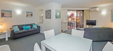 Burleigh On The Beach Holiday Apartments - Geraldton Accommodation 5