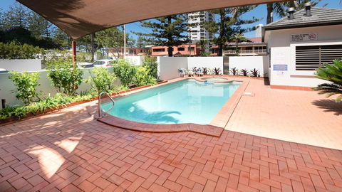 Burleigh On The Beach Holiday Apartments - Geraldton Accommodation 1